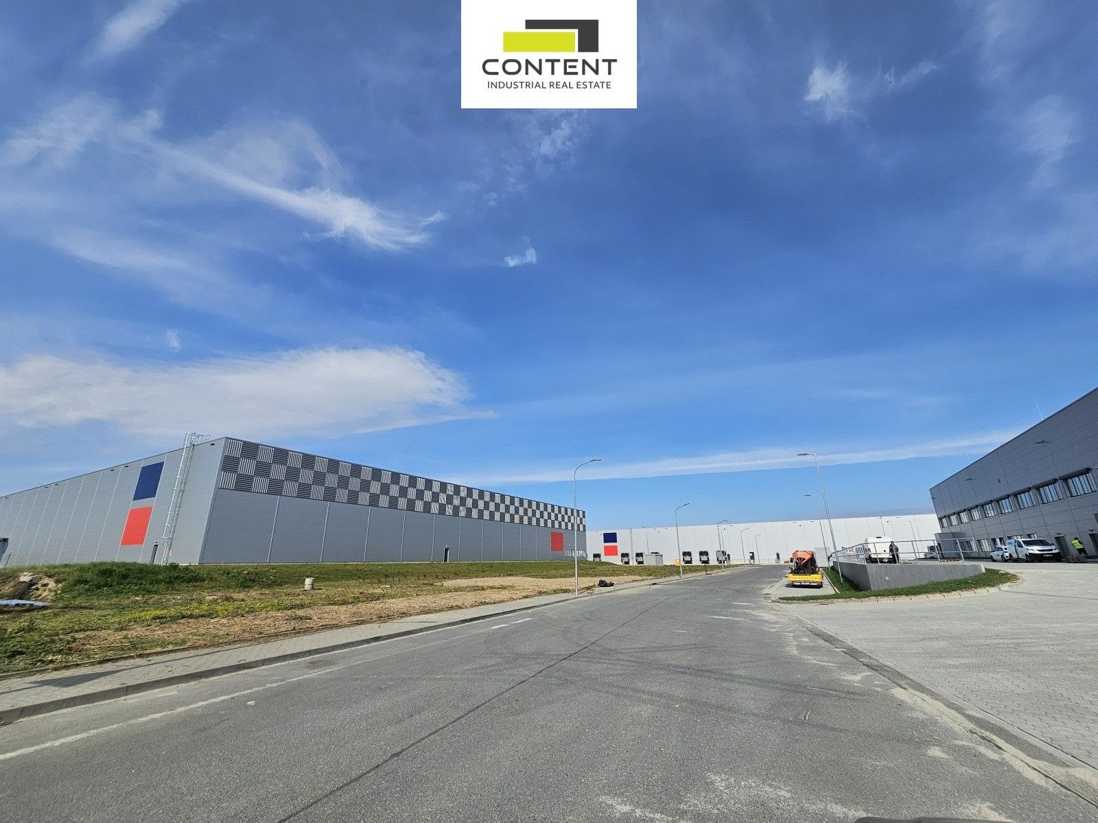Pronájem komerčního prostoru 3500 m² - foto 11