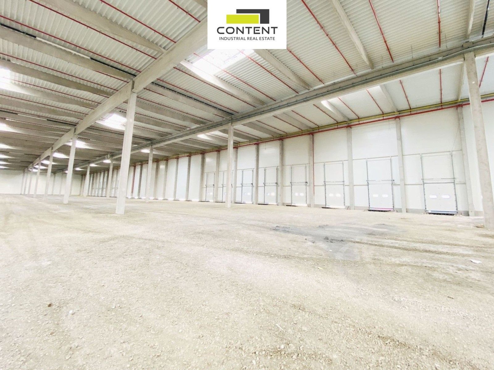 Pronájem komerčního prostoru 3500 m² - foto 13