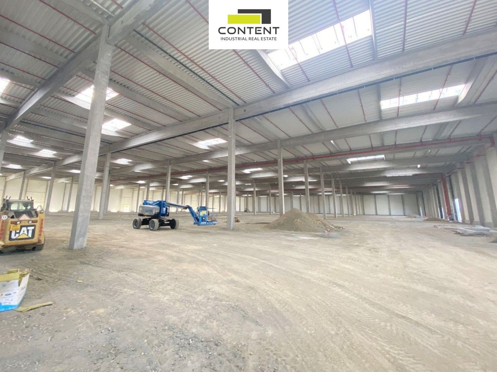 Pronájem komerčního prostoru 3500 m² - foto 14