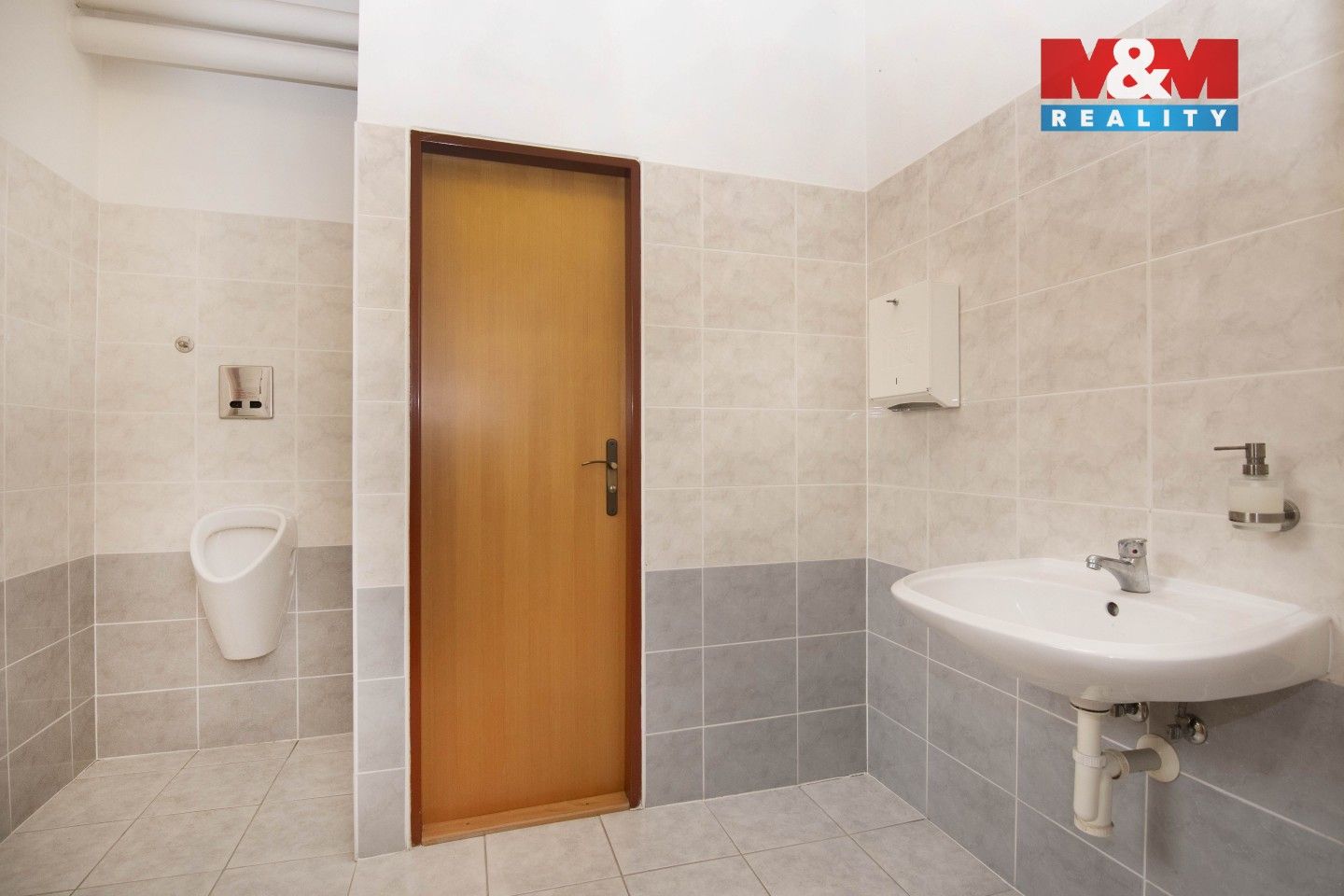 Prodej komerčního prostoru 470 m² - foto 23