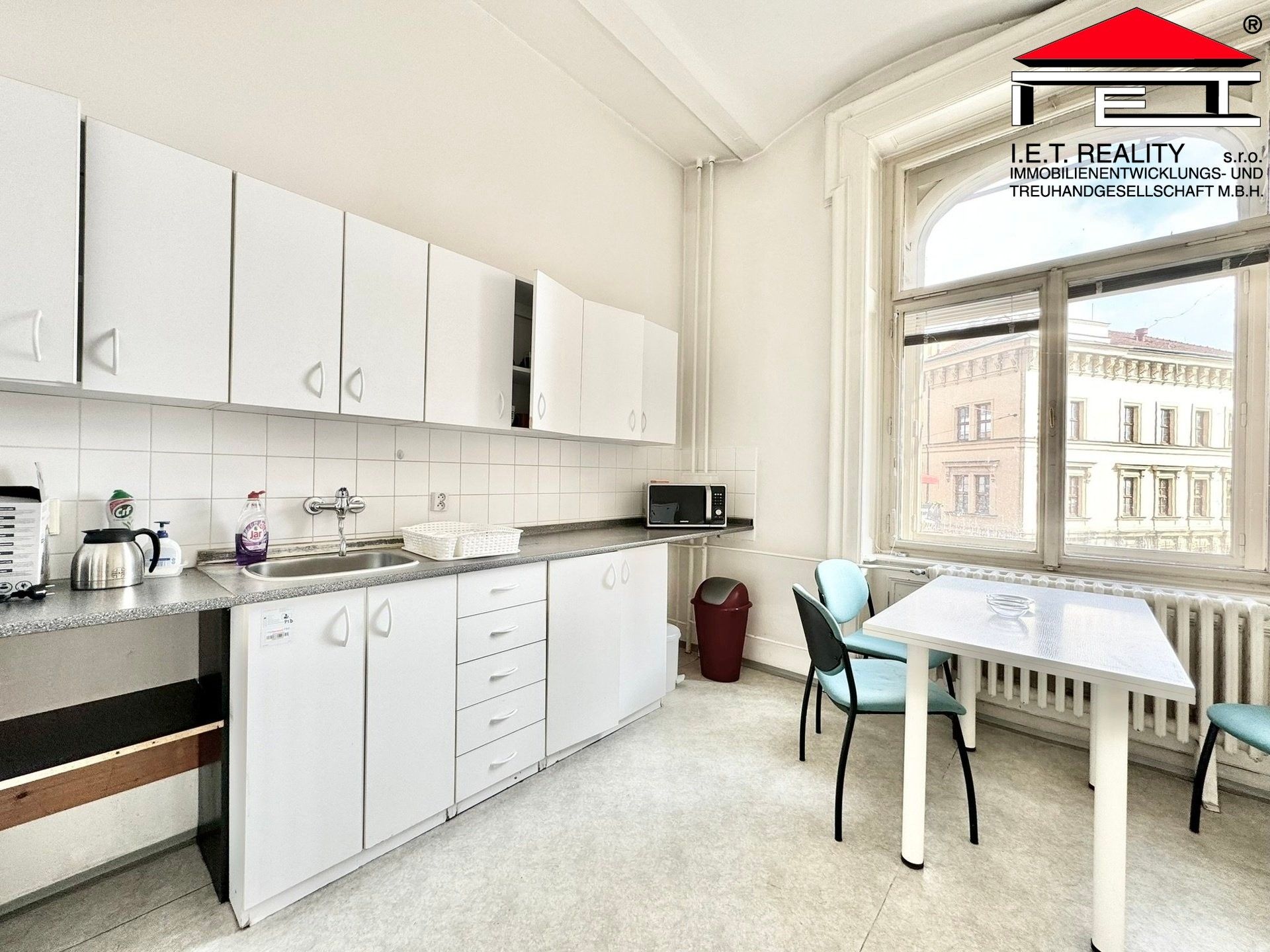 Pronájem komerčního prostoru 189 m² - foto 11