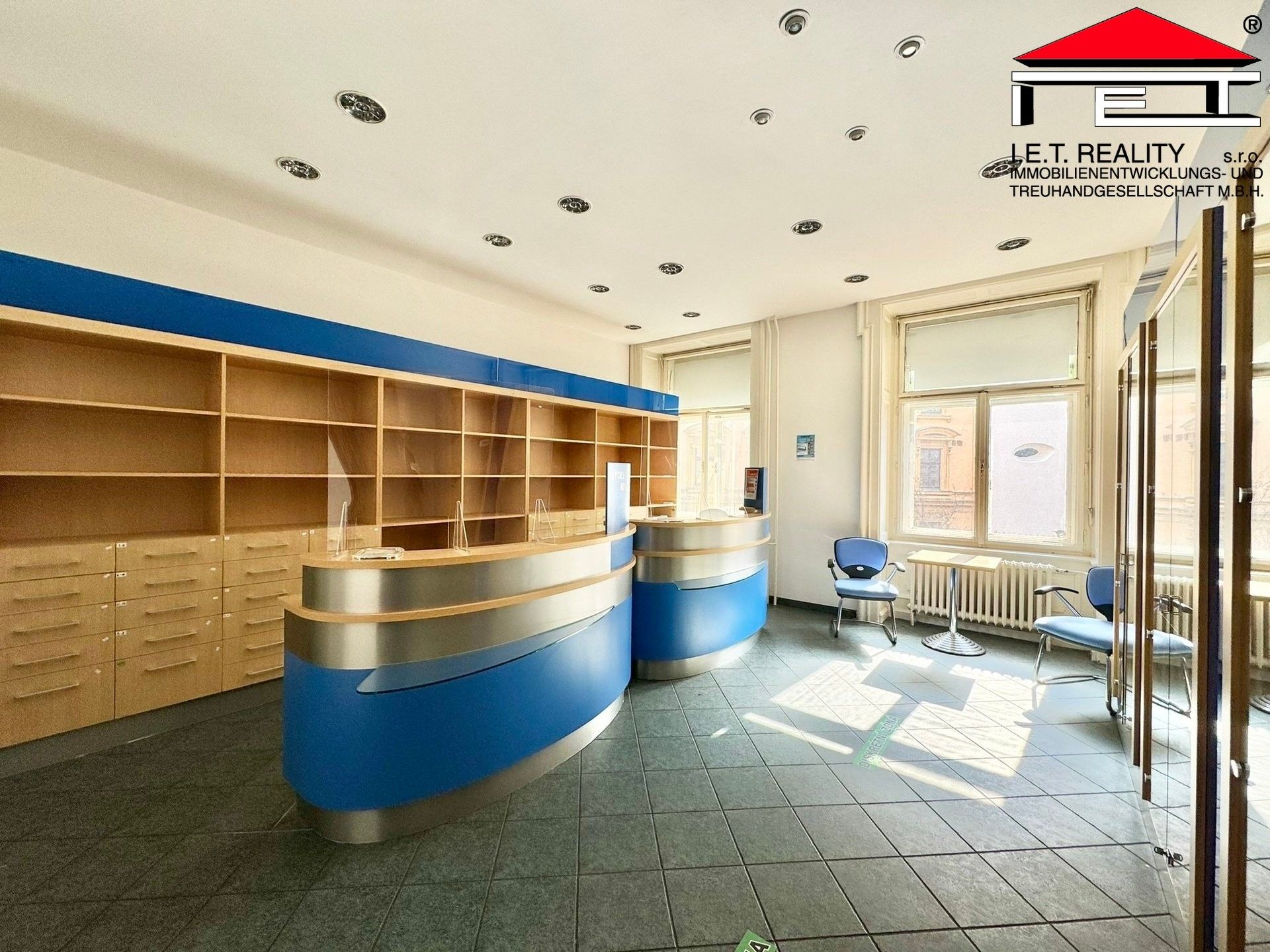 Pronájem komerčního prostoru 189 m² - foto 14