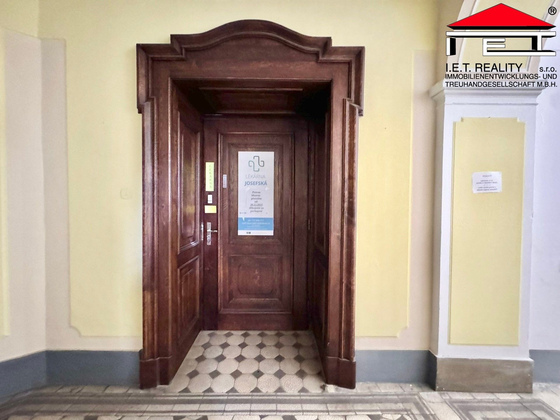 Pronájem komerčního prostoru 189 m² - foto 17