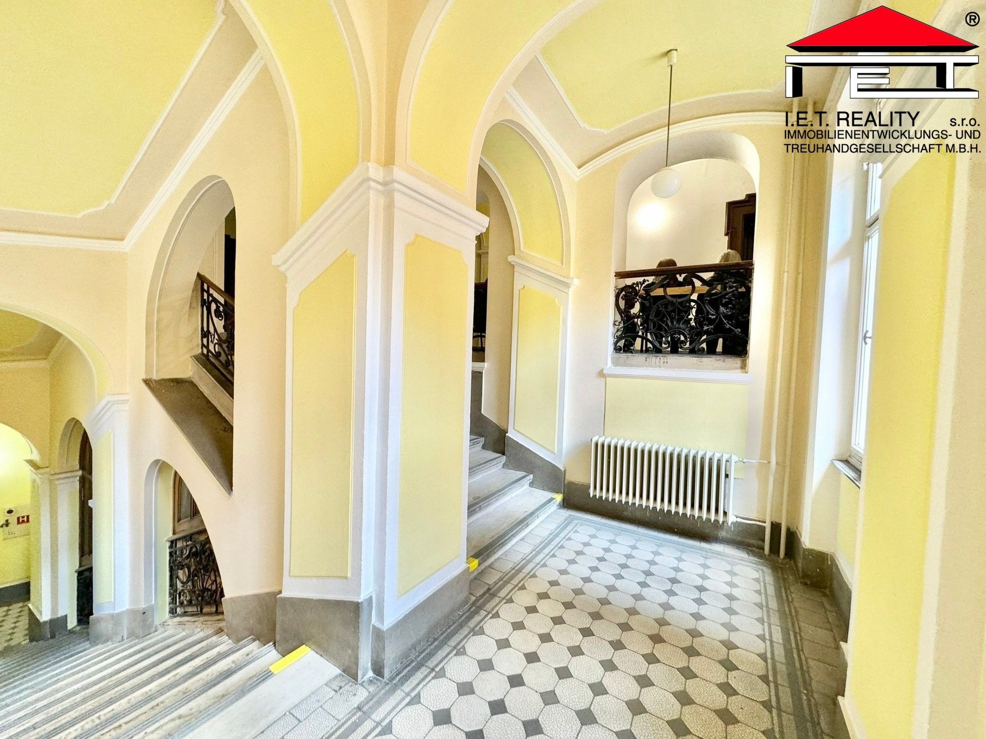 Pronájem komerčního prostoru 189 m² - foto 18