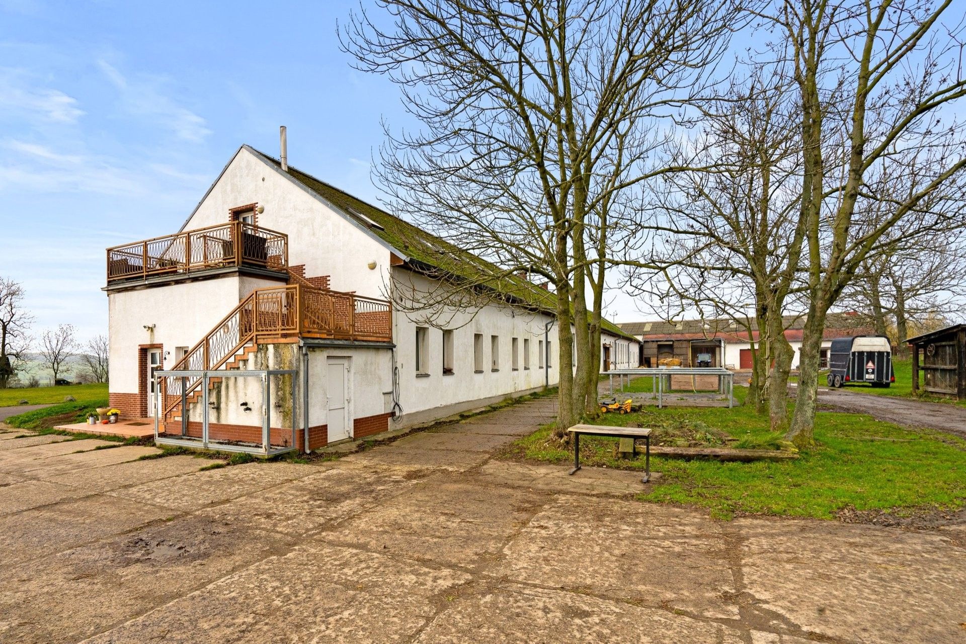 Prodej nemovitosti 1241 m² - foto 4