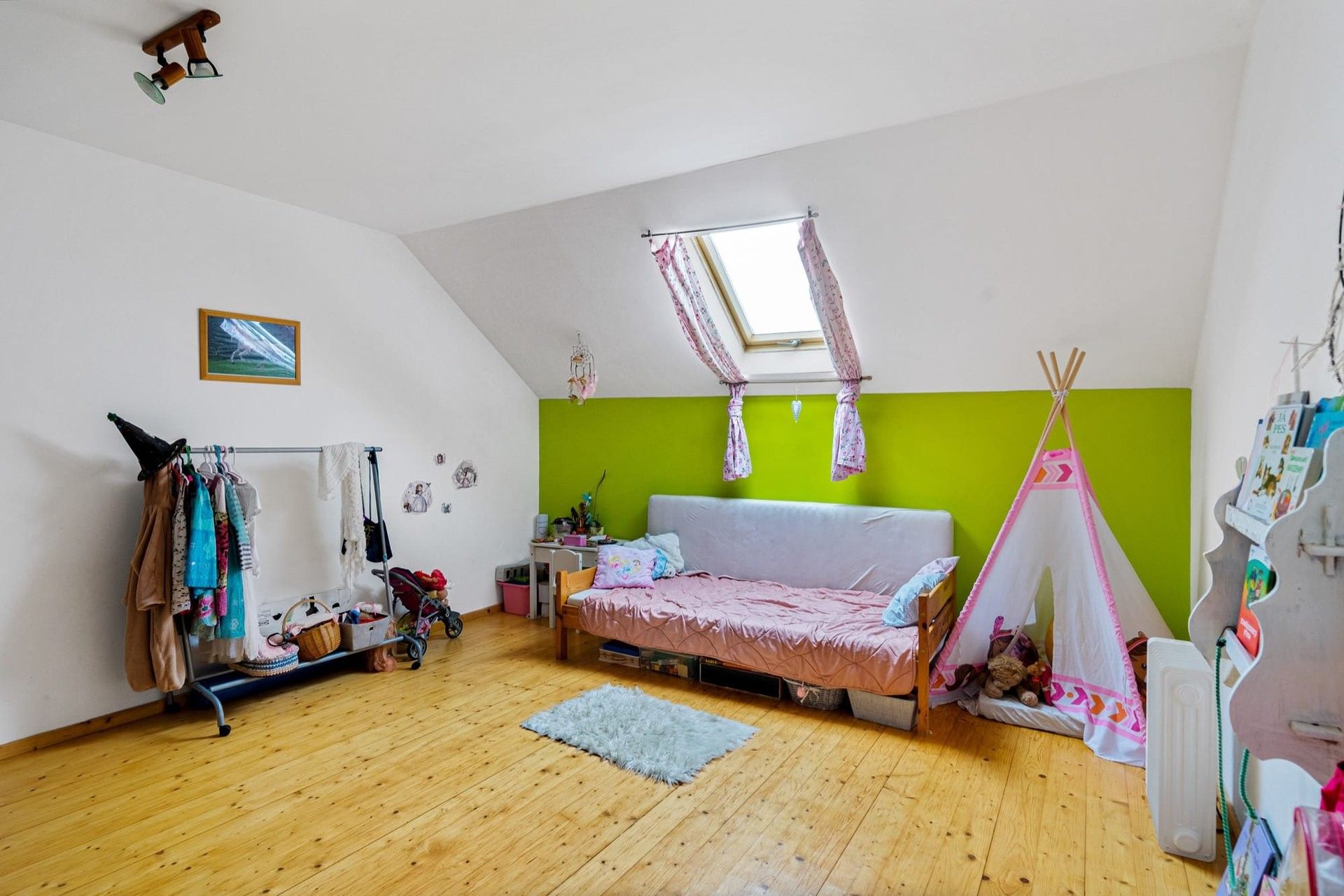 Prodej nemovitosti 1241 m² - foto 12