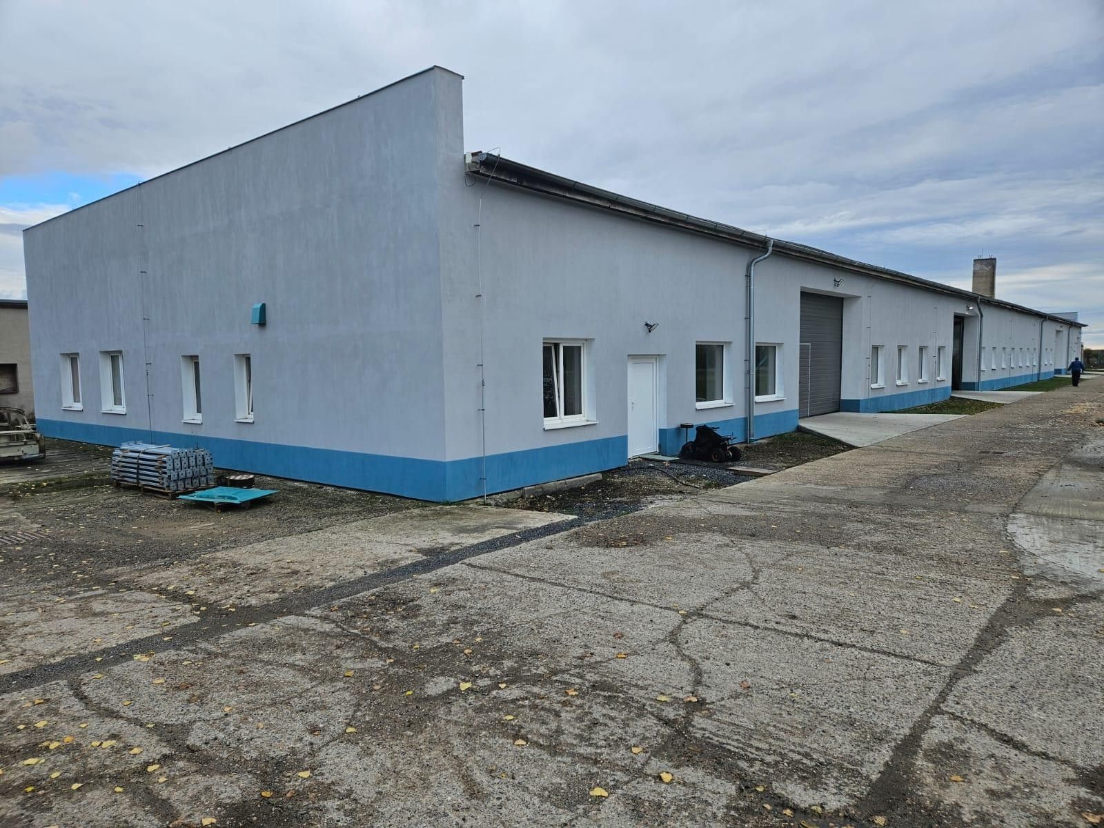 Pronájem komerčního prostoru 500 m² - foto 2
