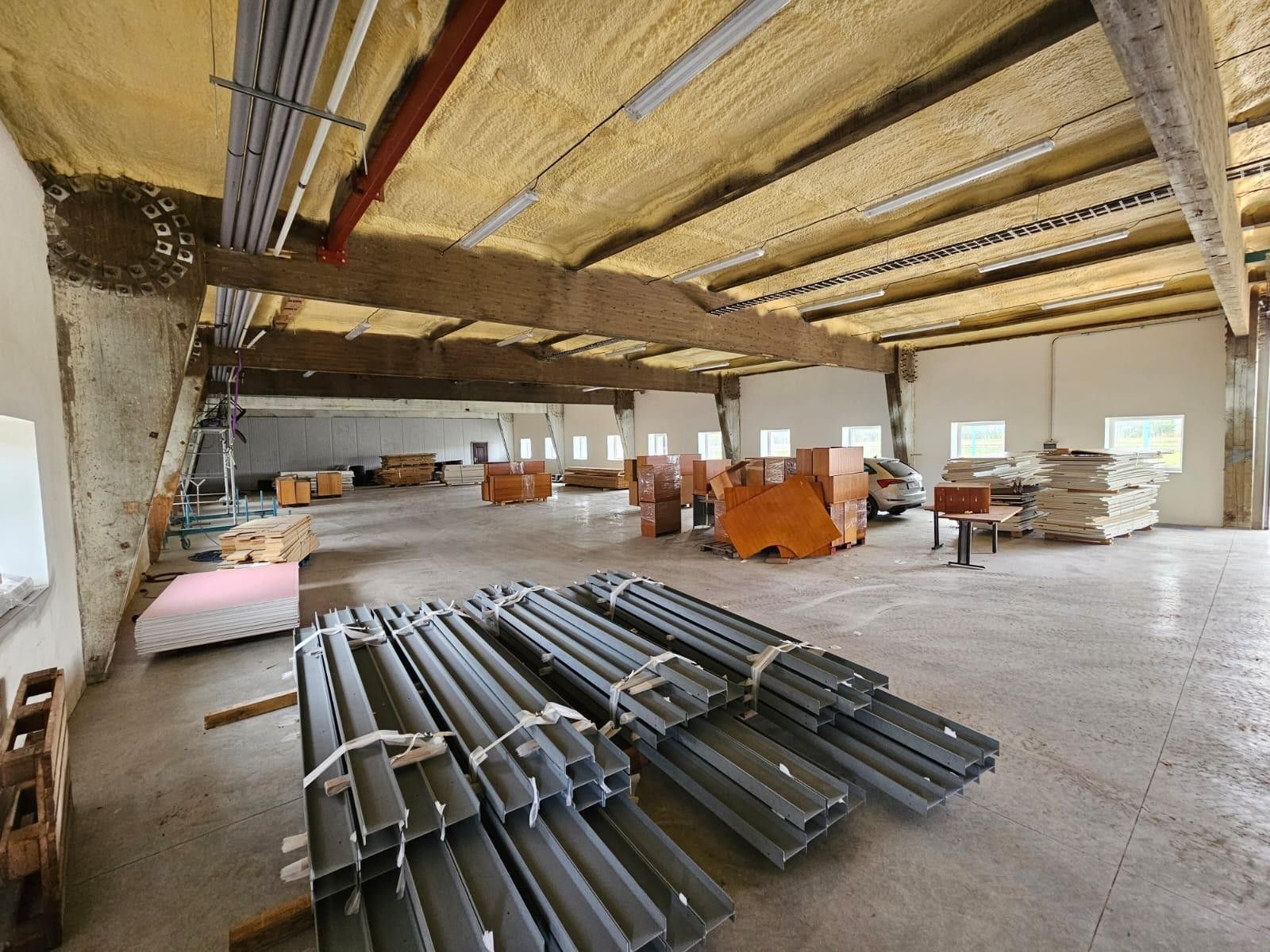 Pronájem komerčního prostoru 500 m² - foto 8