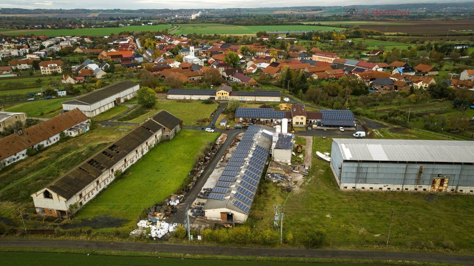 Prodej komerčního prostoru 3300 m² - foto 1