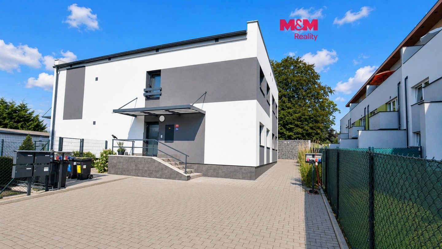 Pronájem bytu 3+kk 65 m² - foto 1
