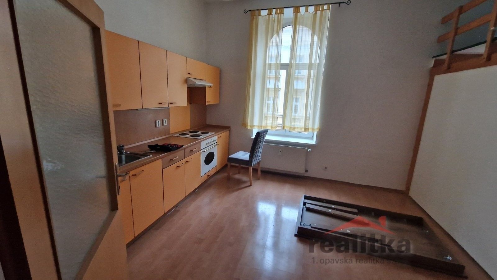 Pronájem bytu 1+kk 37 m² - foto 2