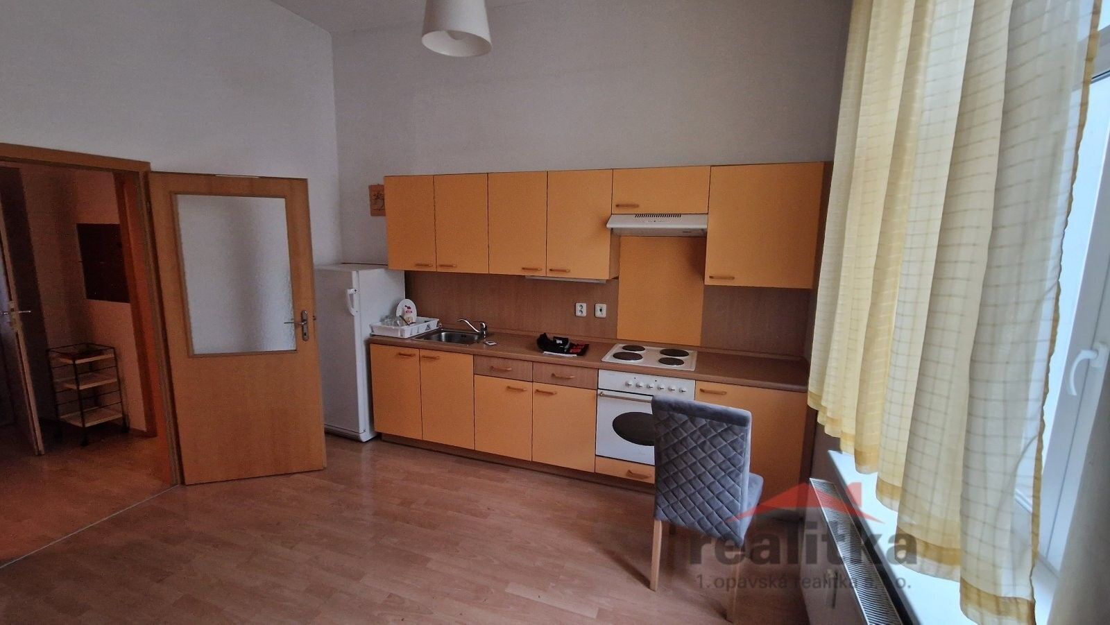 Pronájem bytu 1+kk 37 m² - foto 3