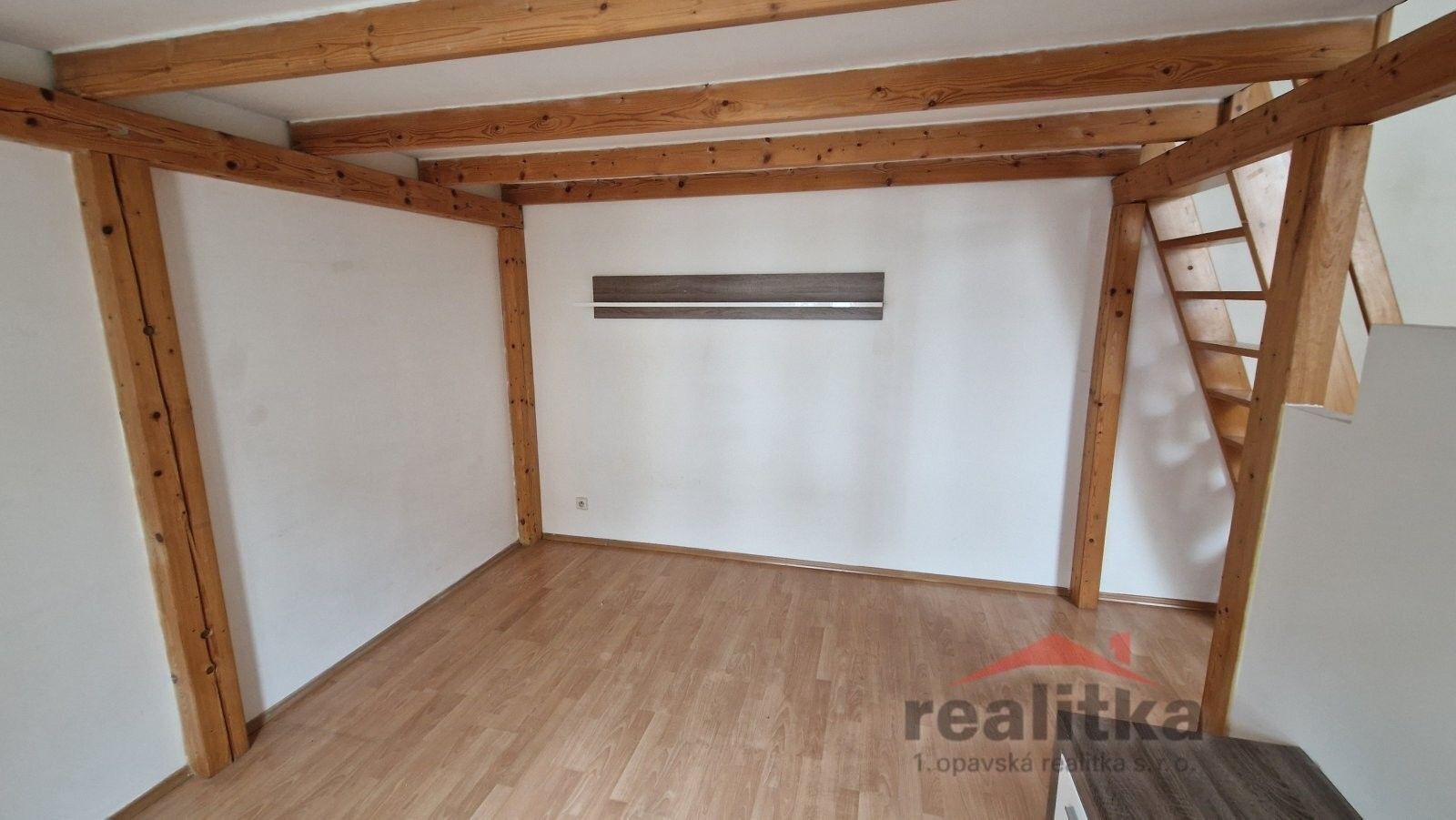Pronájem bytu 1+kk 37 m² - foto 8