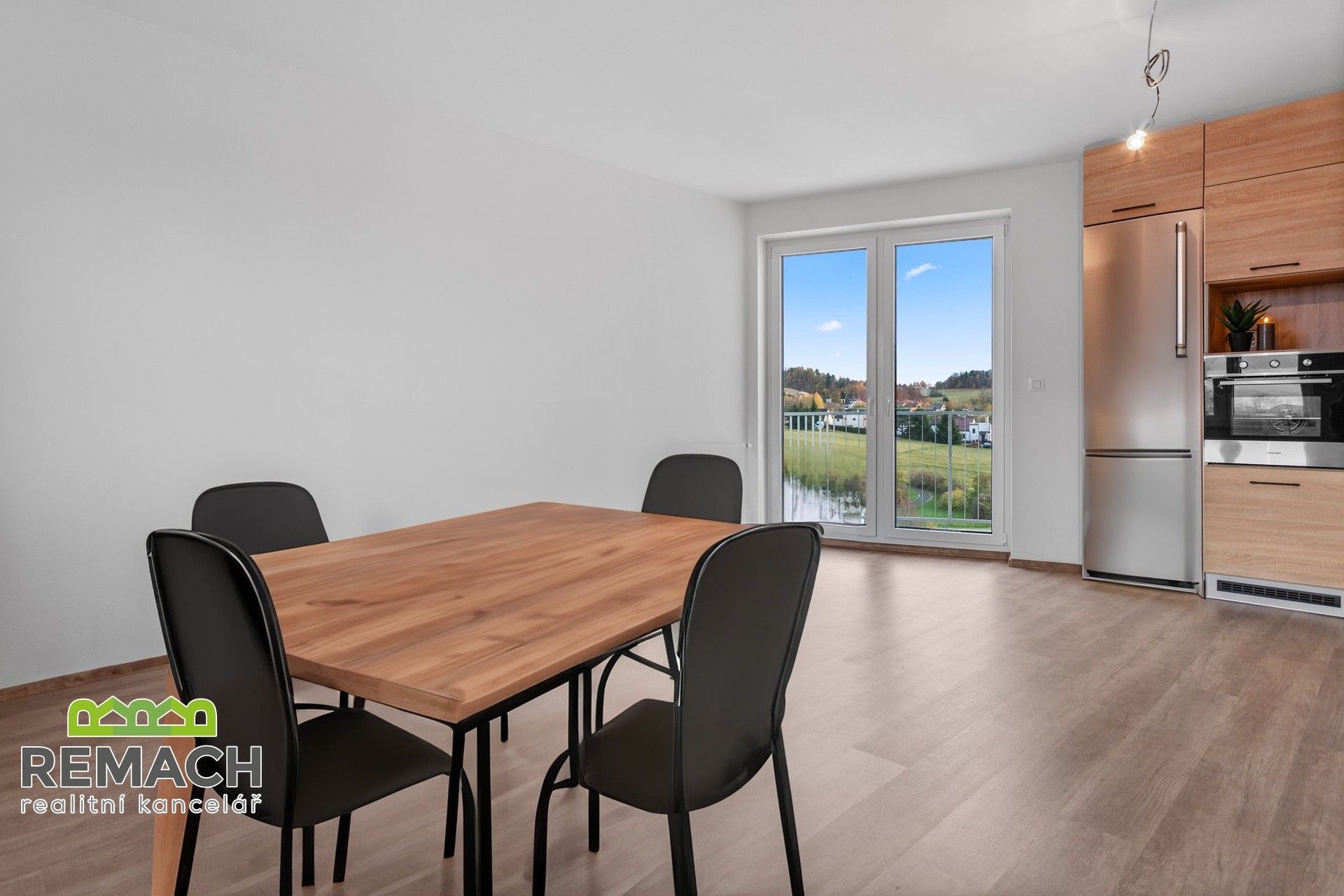 Pronájem bytu 2+kk 61 m² - foto 5