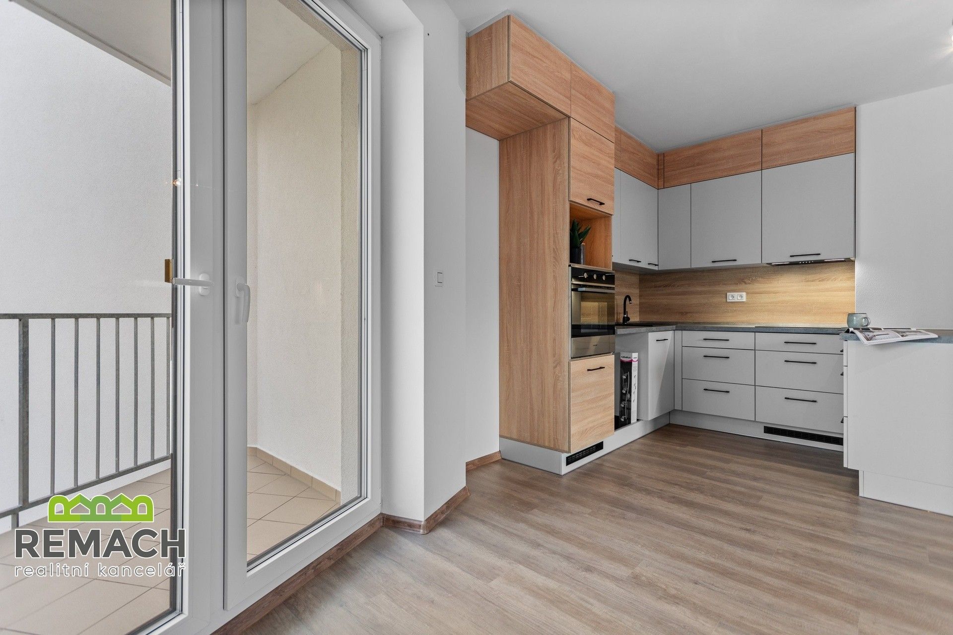 Pronájem bytu 2+kk 61 m² - foto 10