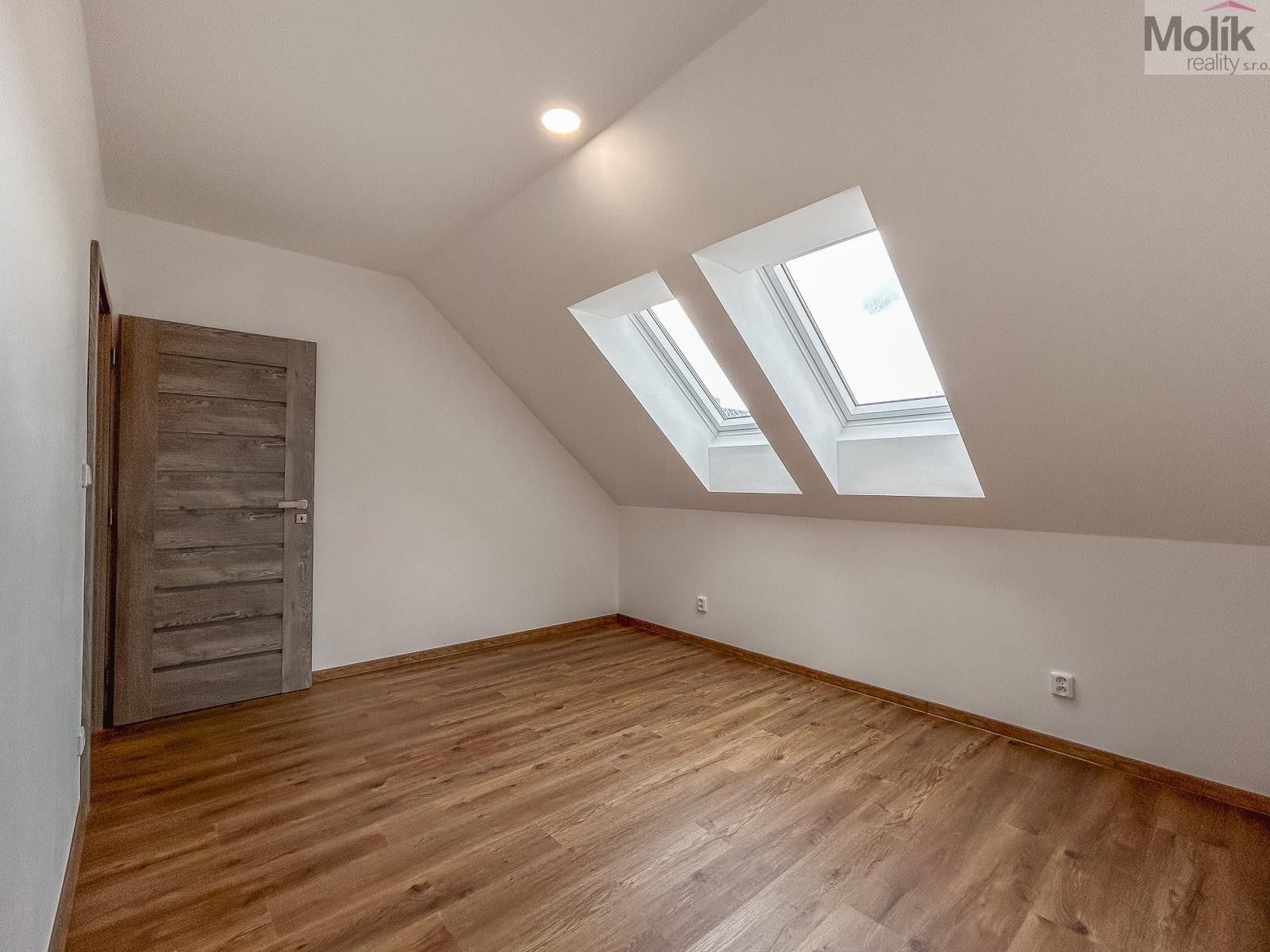 Pronájem domu 160 m² - foto 25