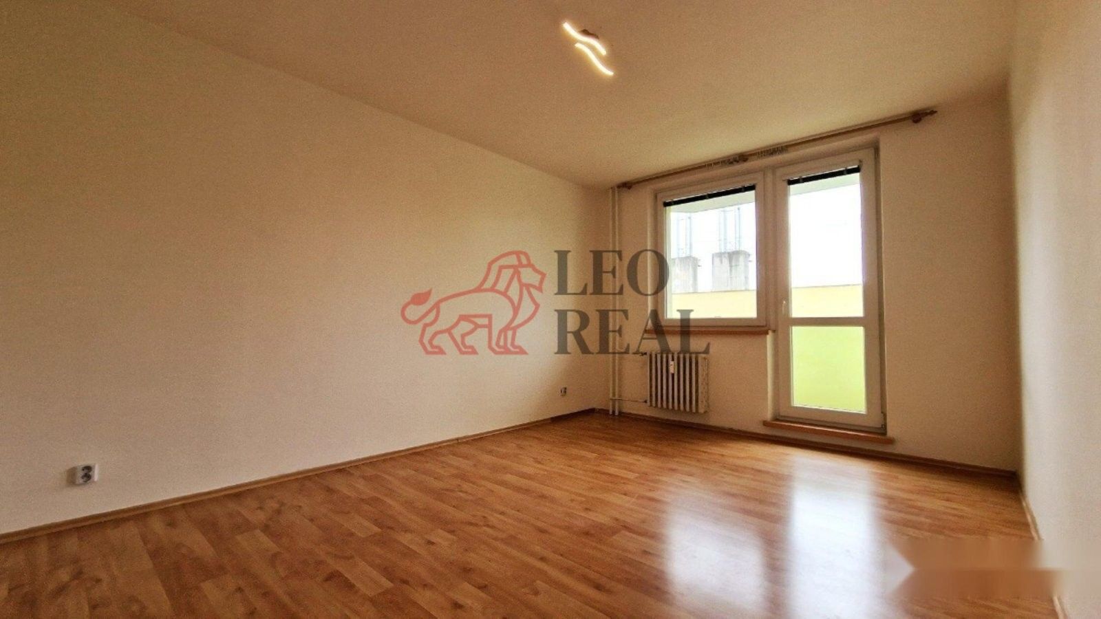 Pronájem bytu 3+1 73 m² - foto 8