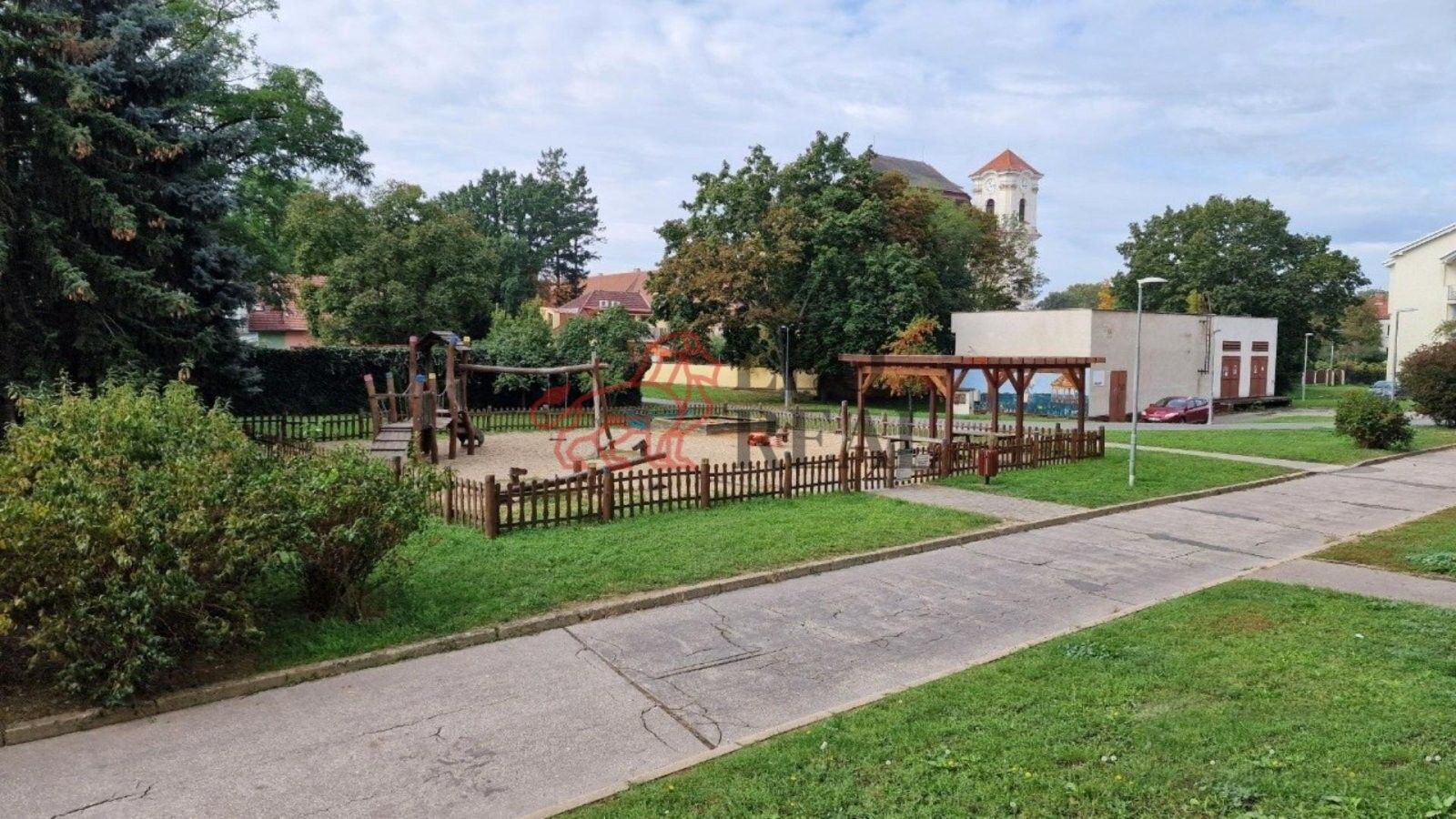 Pronájem bytu 3+1 73 m² - foto 12