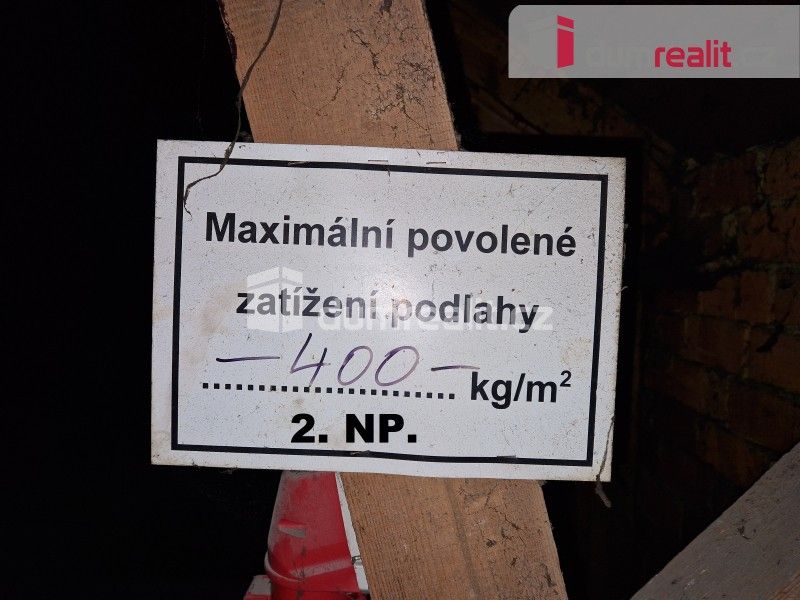Pronájem komerčního prostoru 1500 m² - foto 11