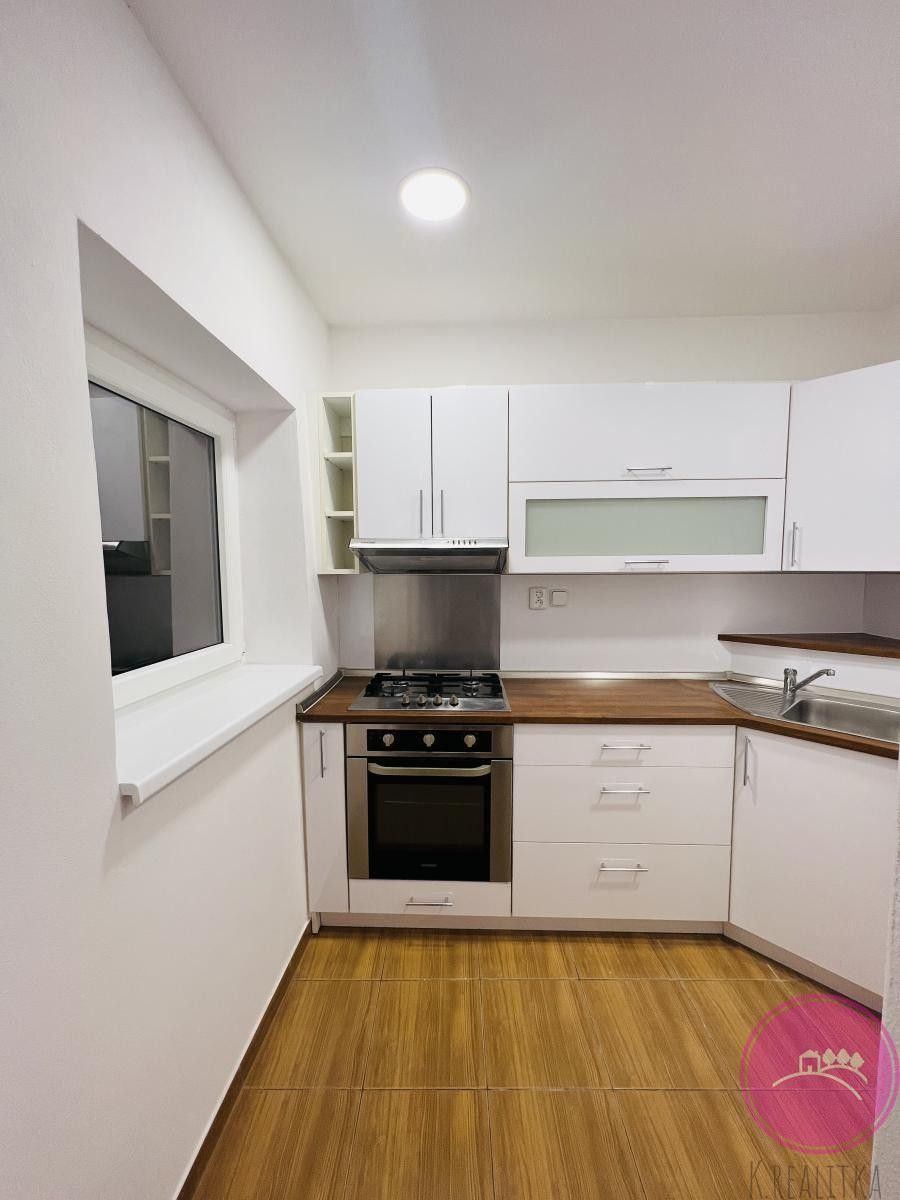Pronájem bytu 2+1 55 m² - foto 2