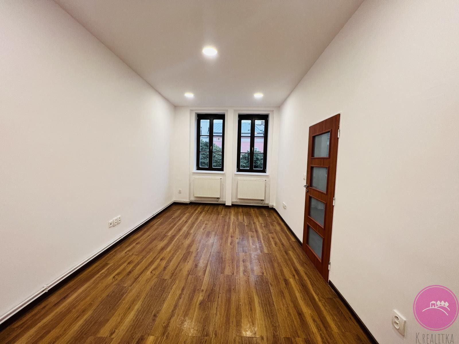 Pronájem bytu 2+1 55 m² - foto 3