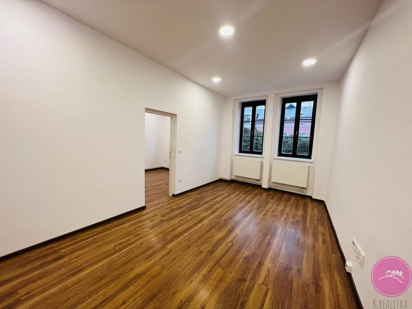 Pronájem bytu 2+1 55 m² - foto 4