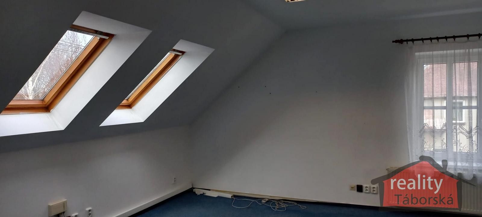 Pronájem nemovitosti 305 m² - foto 12