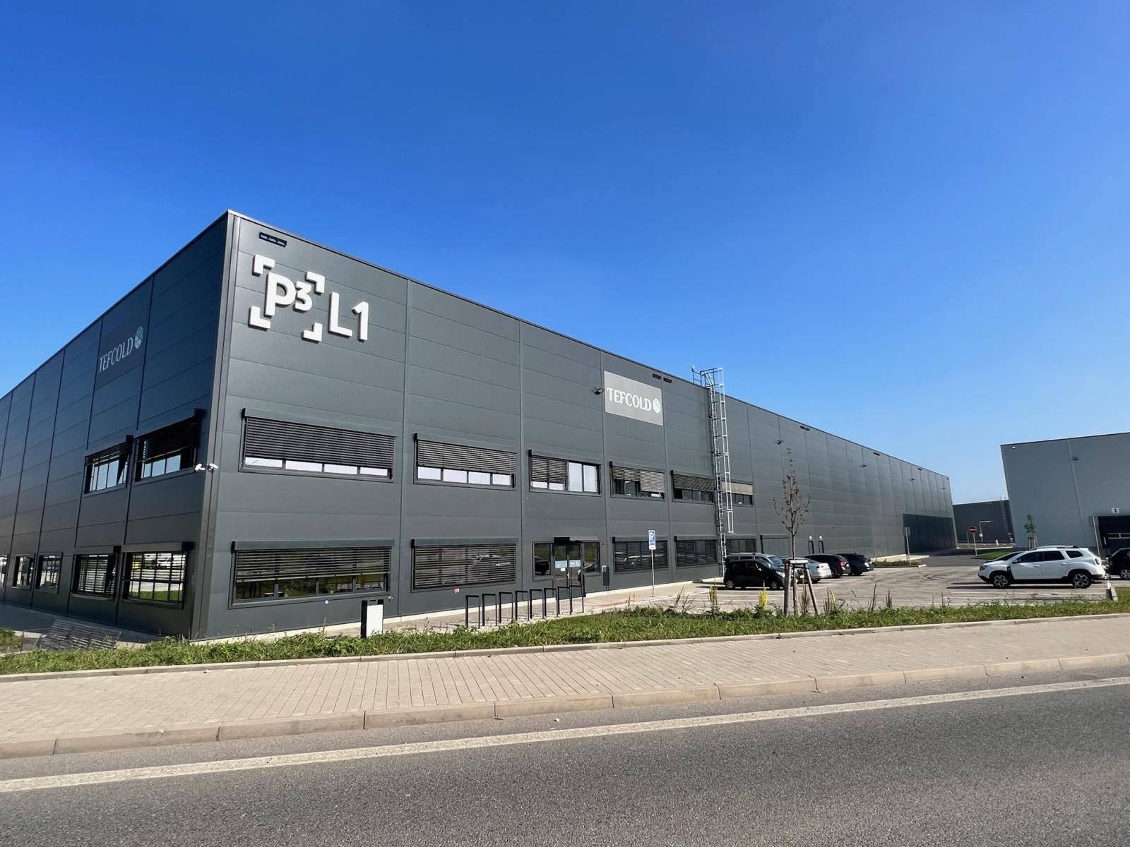 Pronájem komerčního prostoru 15470 m² - foto 1