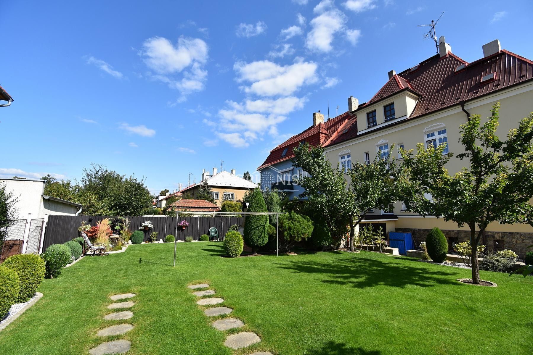 Pronájem bytu 4+1 132 m² - foto 13