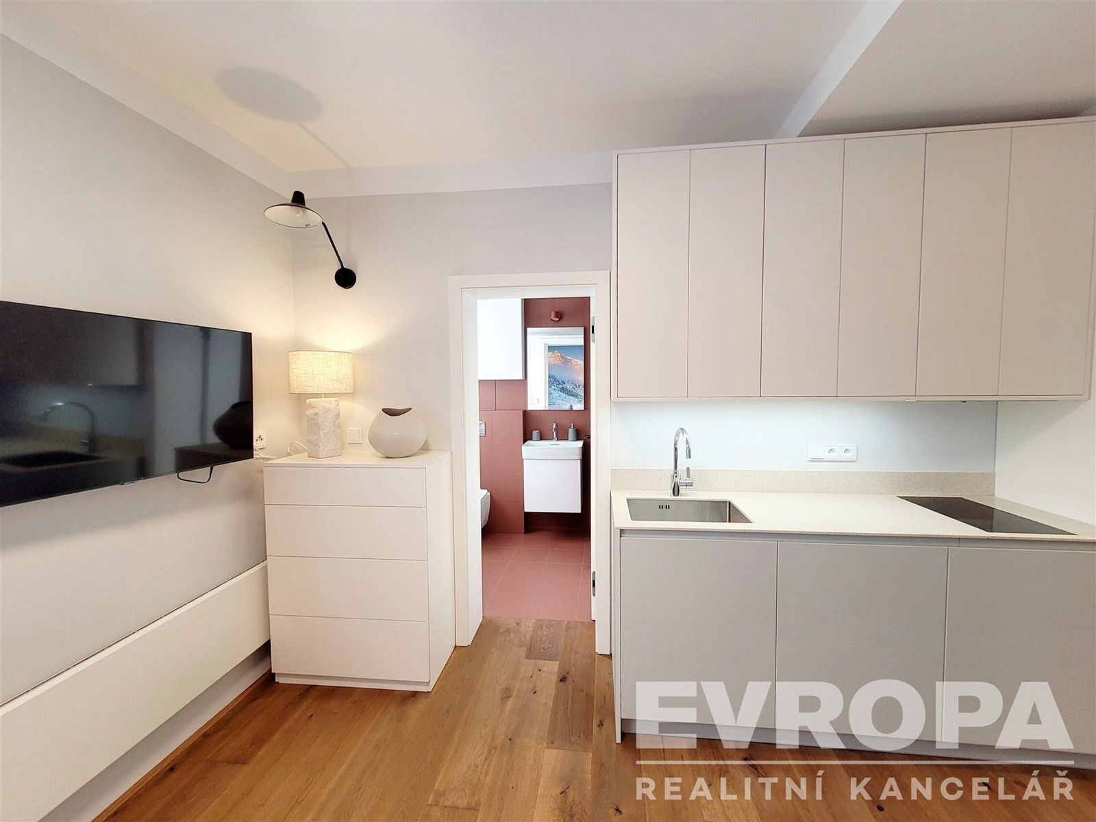 Pronájem bytu 1+kk 25 m² - foto 3