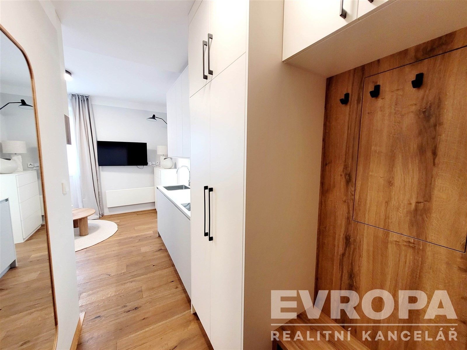 Pronájem bytu 1+kk 25 m² - foto 5