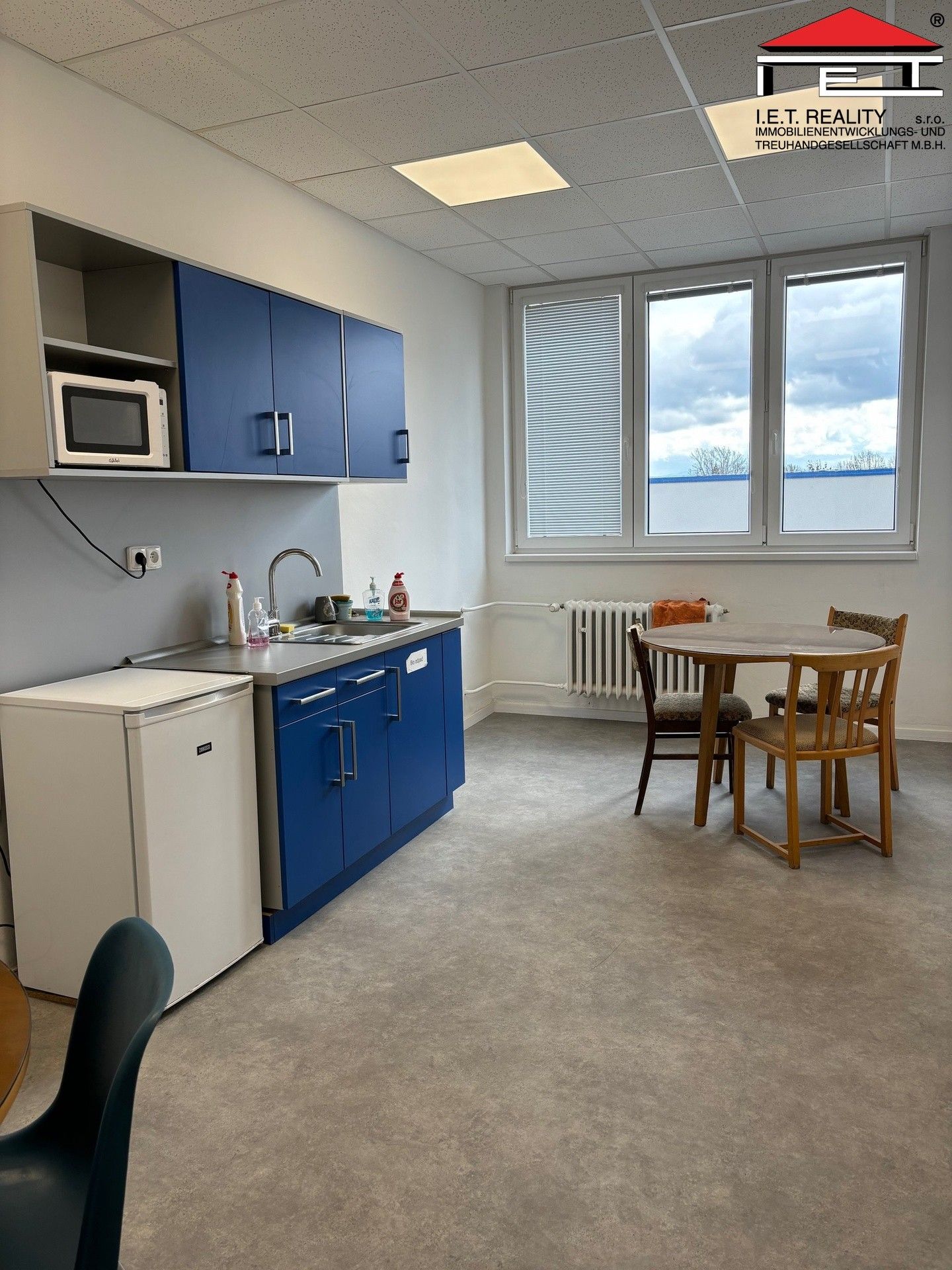 Pronájem komerčního prostoru 600 m² - foto 15