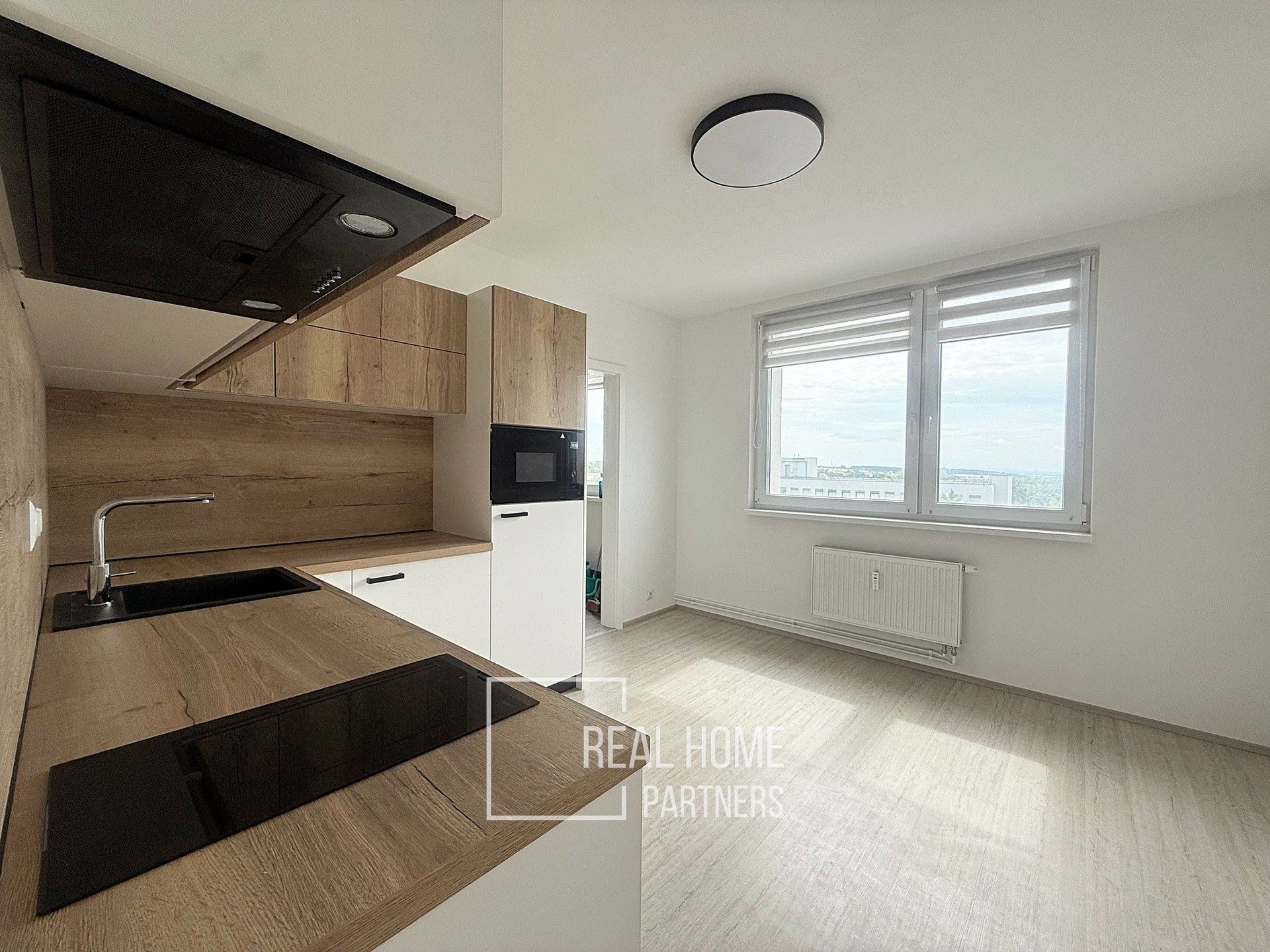Pronájem bytu 1+1 40 m² - foto 4