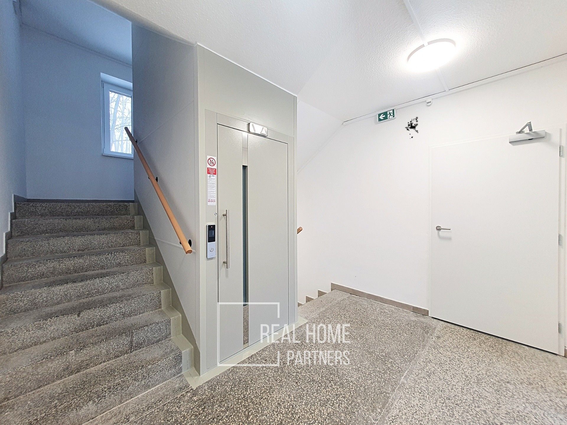 Pronájem bytu 1+1 40 m² - foto 9