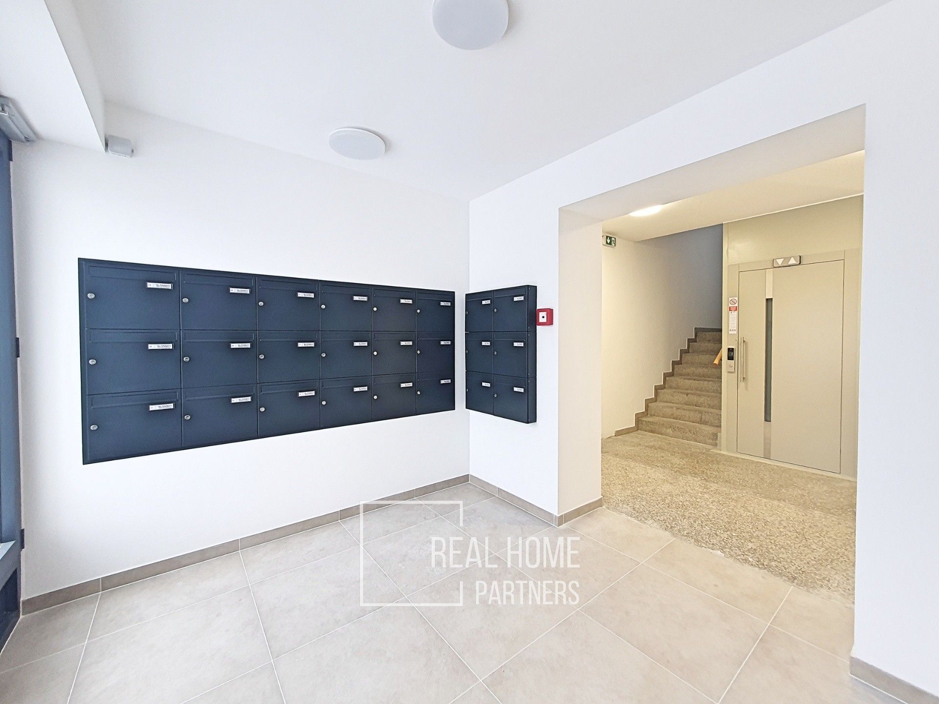 Pronájem bytu 1+1 40 m² - foto 10