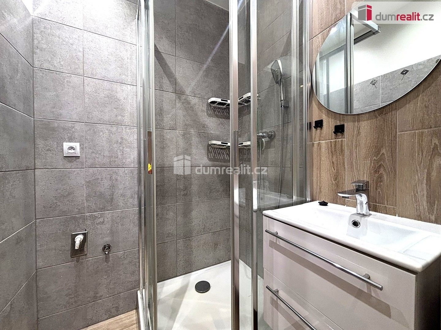 Pronájem bytu 2+1 55 m² - foto 2