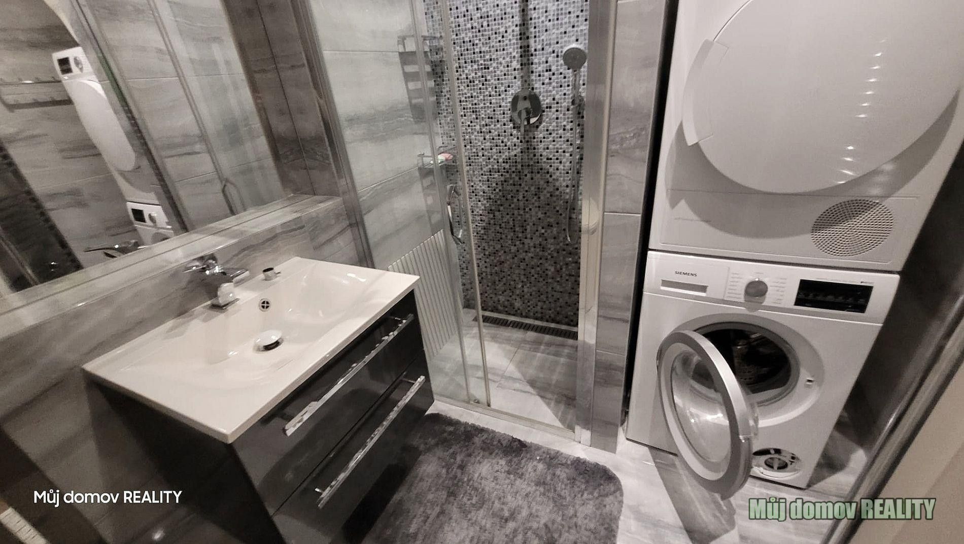Pronájem bytu 3+kk 55 m² - foto 23