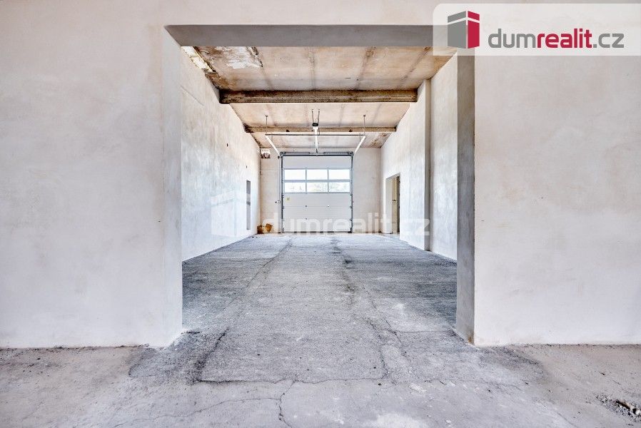 Prodej komerčního prostoru 2500 m² - foto 12
