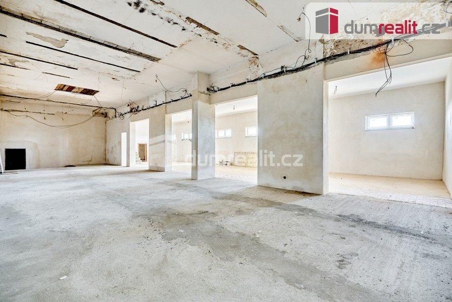 Prodej komerčního prostoru 2500 m² - foto 14