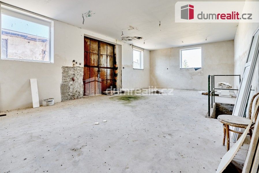 Prodej komerčního prostoru 2500 m² - foto 18