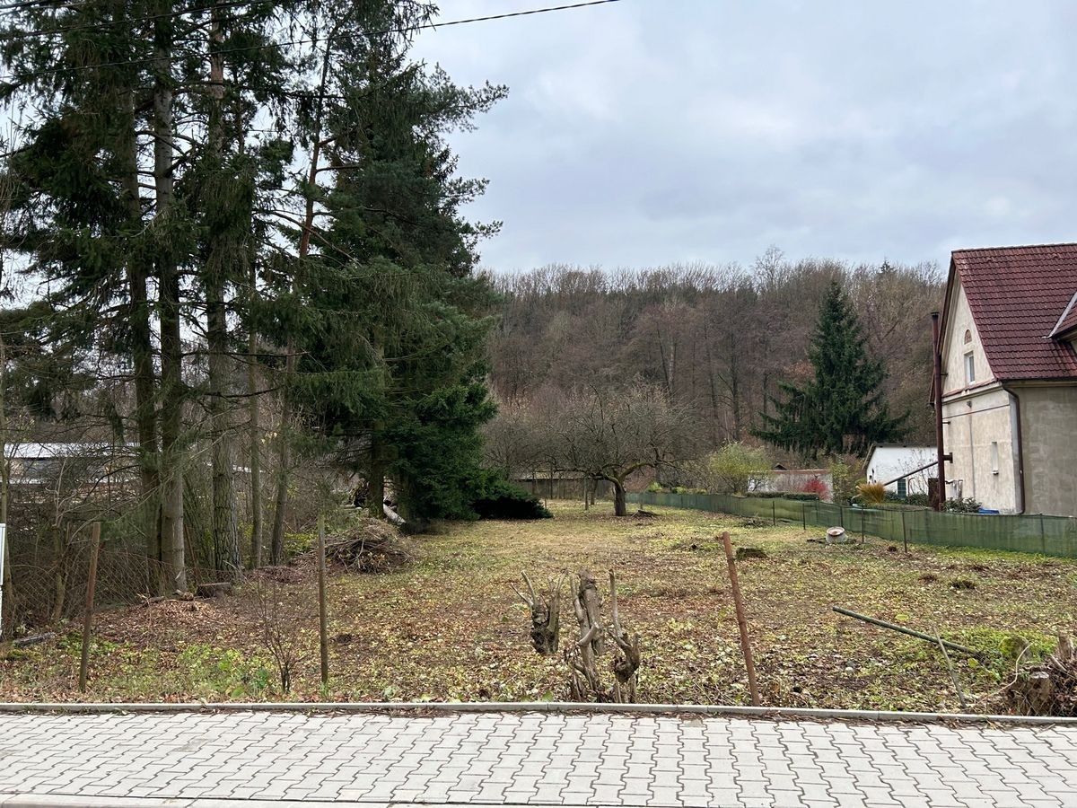 Prodej pozemku 1583 m² - foto 1