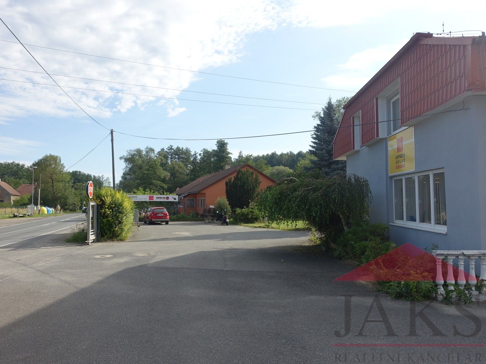 Pronájem komerčního prostoru 238 m² - foto 4