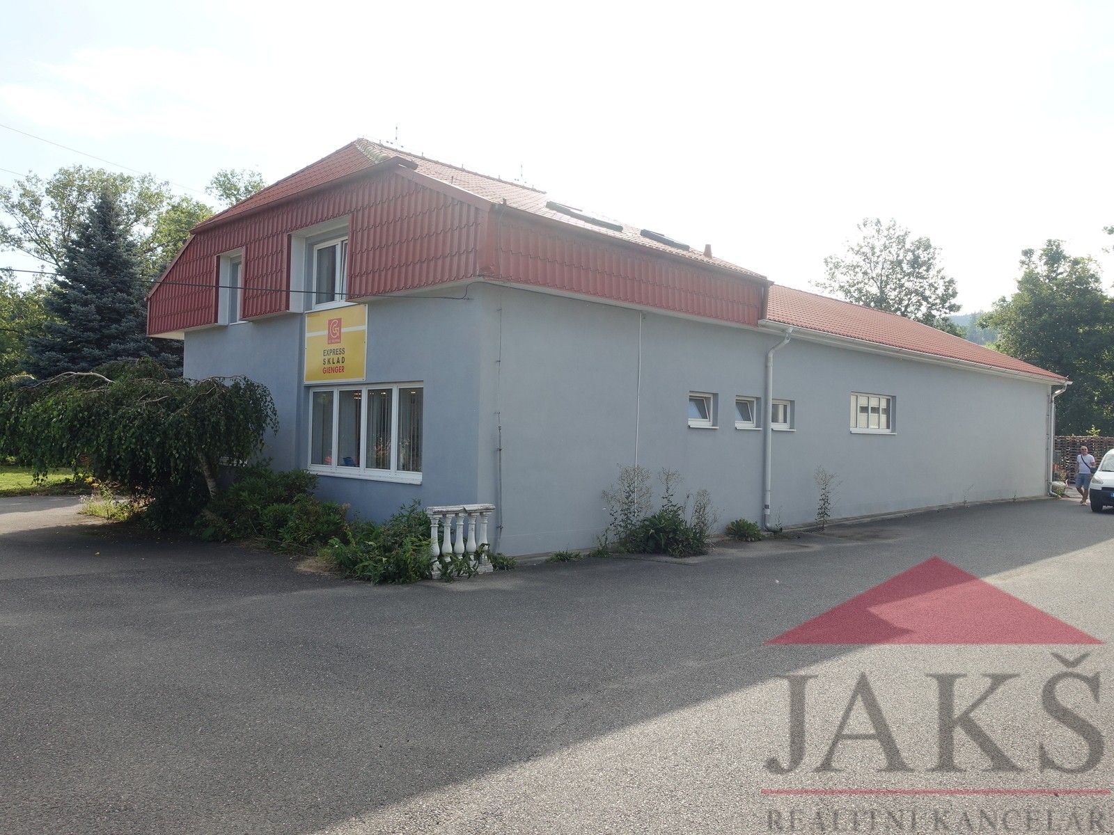 Pronájem komerčního prostoru 238 m² - foto 3