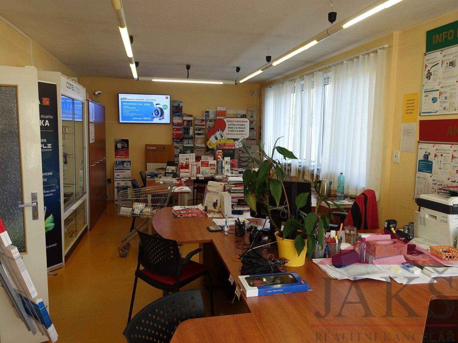 Pronájem komerčního prostoru 238 m² - foto 13