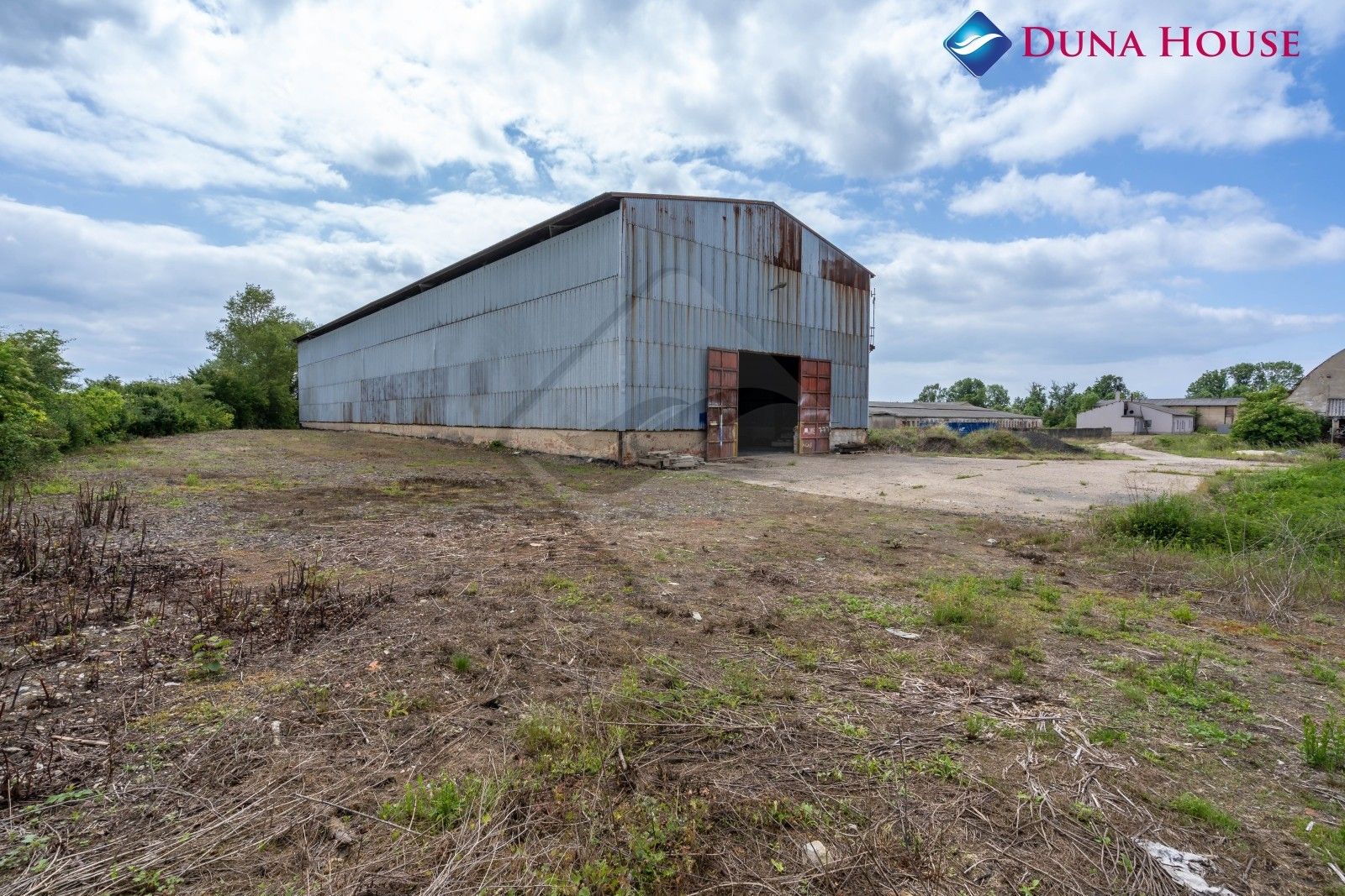 Prodej komerčního prostoru 22700 m² - foto 2