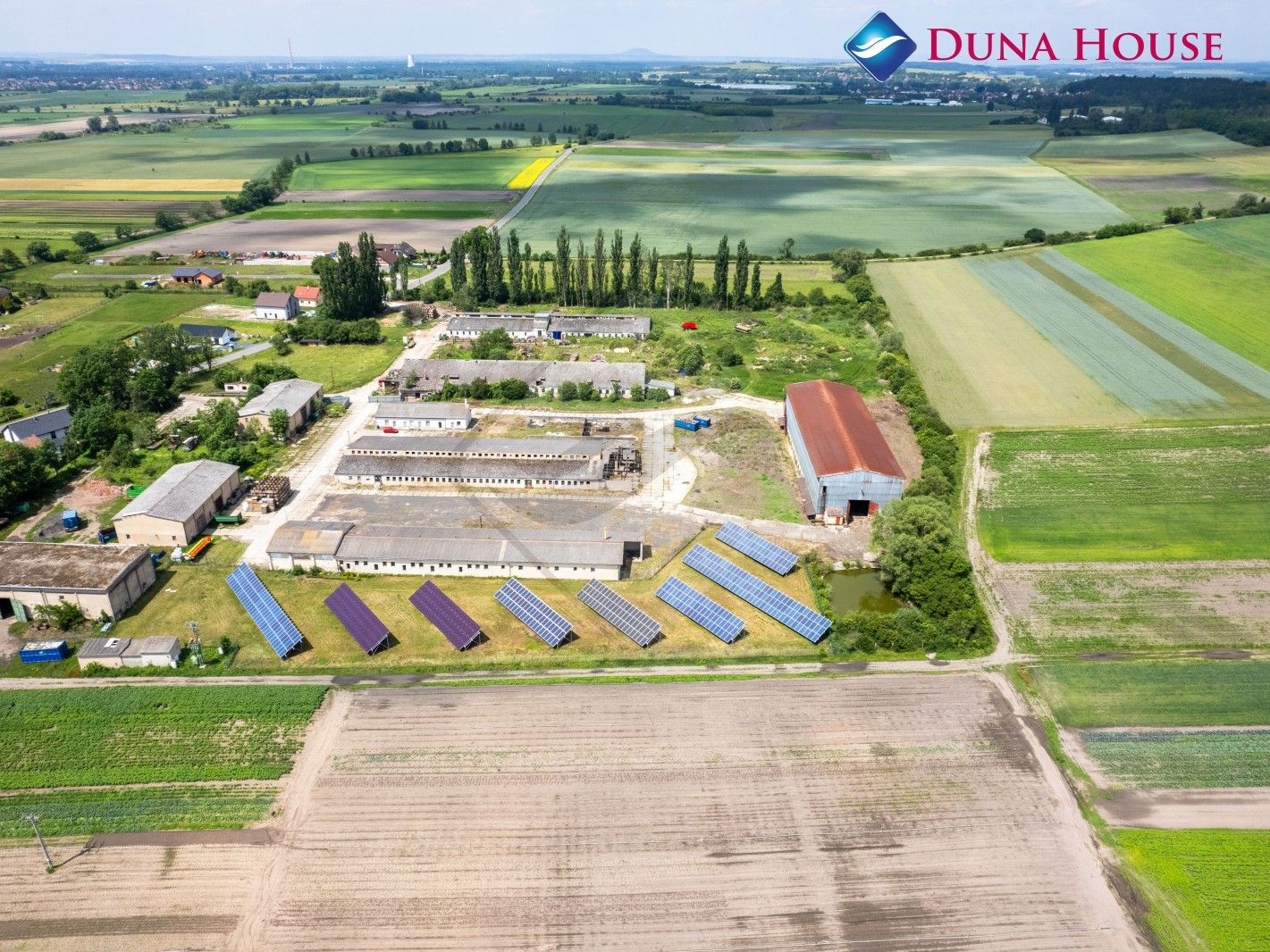 Prodej pozemku 22700 m² - foto 1