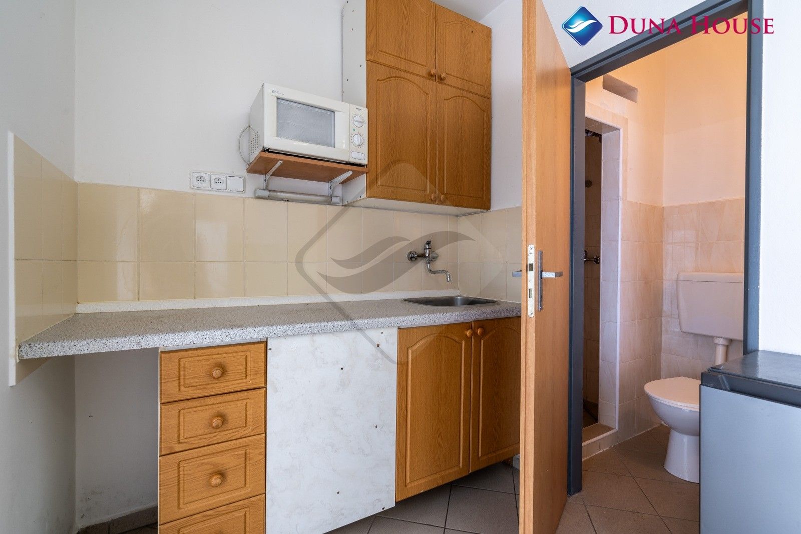 Prodej komerčního prostoru 22700 m² - foto 10