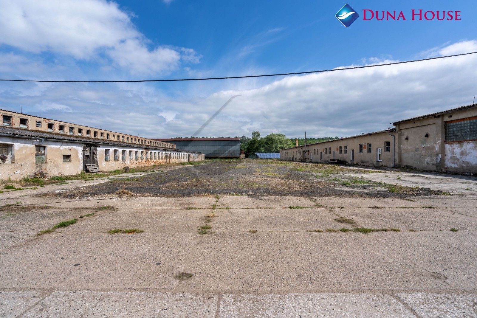 Prodej komerčního prostoru 22700 m² - foto 12