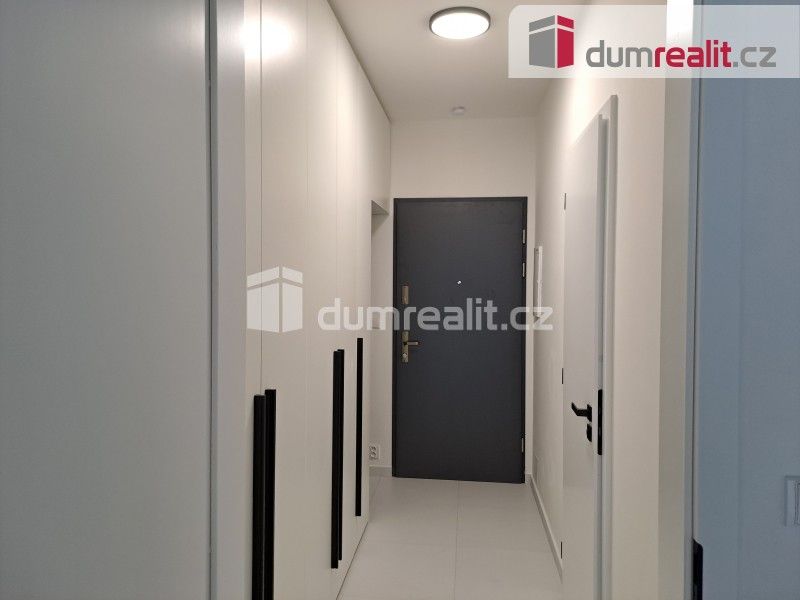 Pronájem bytu 1+kk 35 m² - foto 5
