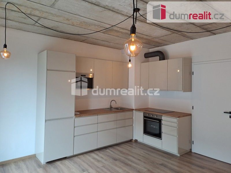 Pronájem bytu 1+kk 35 m² - foto 7